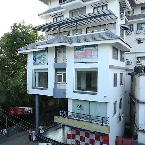 Hotel Hazmi, Perintalmanna