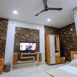 Hotel An Regency, Edappal