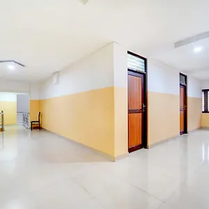 Hotel O Near Bus Stand, Kunnamangalam
