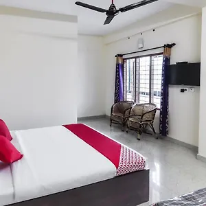 Hotel Oyo 49244 Green Castle Residency, Nedumkandam